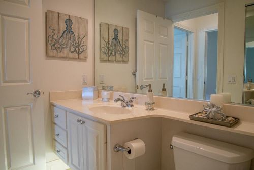 10760 Hartwick Dr, Fort Pierce FL 34987-1923 exterior