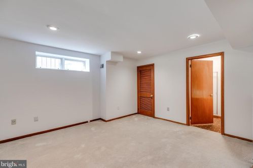 747 3 St, Philadelphia PA 19147-3324 exterior