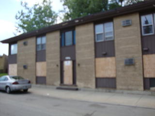 2720 76th Pl, Chicago, IL 60649-4214
