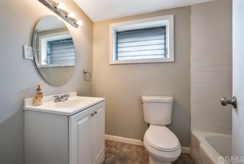 15 Douglas St, Perth Amboy NJ  08863-2205 exterior