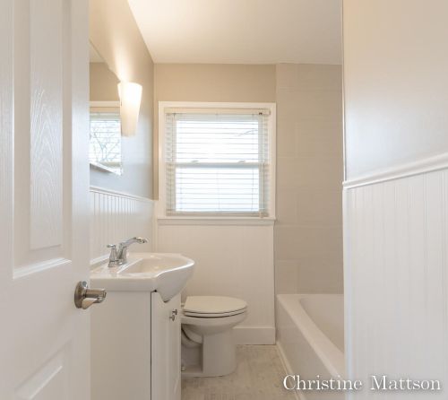 1970 Philo Ave, Meskegon MI  49441-1463 exterior