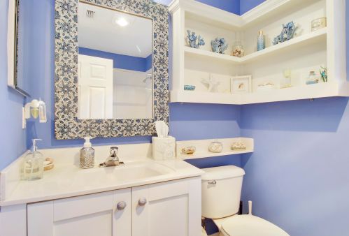 6756 Molakai Cir, Boynton Beach FL 33437-7025 exterior