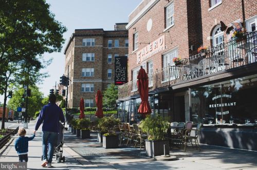 3701 Connecticut Ave, Washington DC  20008-4553 exterior