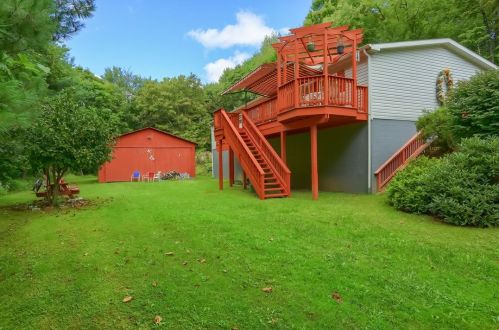 1599 Us Route 30, Hookstown PA 15050-1424 exterior