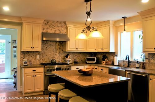 804 Atlantic Ave, Point Pleasant Beach NJ 08742-2914 exterior