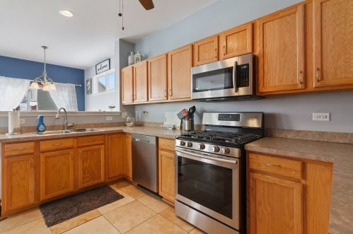 3117 Nantucket Dr, Joliet IL 60435-9023 exterior