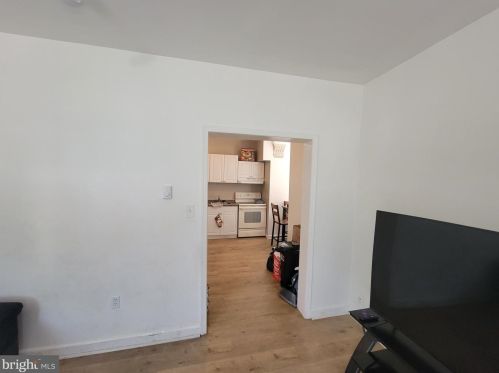 3535 8th St, Philadelphia PA 19140-4418 exterior