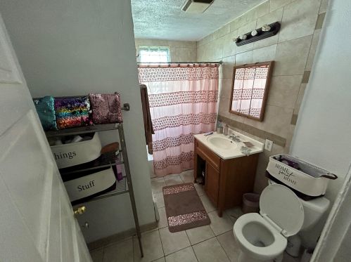 3122 21 St, Milwaukee WI 53215-4401 exterior