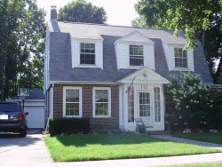 132 Albemarle Rd, Newton, MA 02460-1135