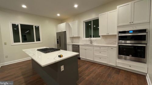 827 Philadelphia Ave, Silver Spring MD  20910-4935 exterior