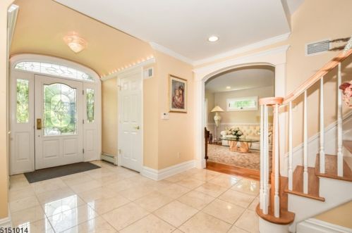 1 Briarcliffe Dr, Scotch Plains NJ 07076-2314 exterior