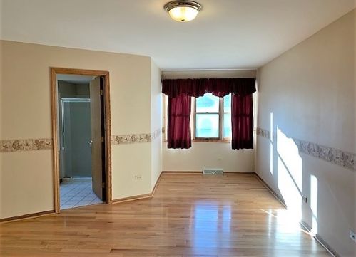 1114 Rosewood St, Joliet IL 60404-9412 exterior