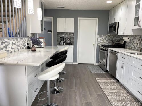 44 Westgate Dr, Edison, NJ 08820-1154