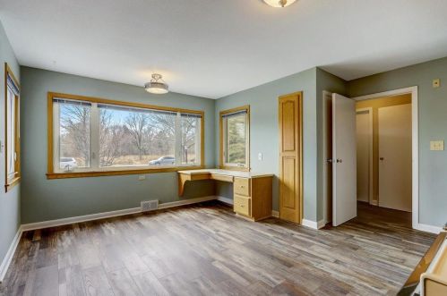 3160 Menomonee Riv Pkwy, Milwaukee WI 53222-3371 exterior