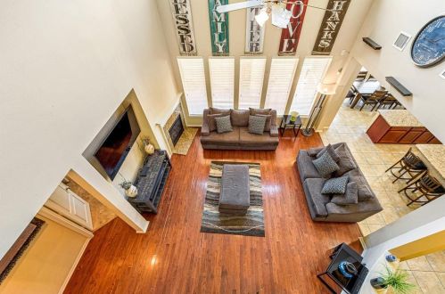 28203 Emerald Creek Ln, Fulshear TX 77441-2031 exterior