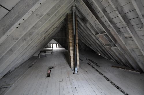 106 Meinecke Ave, Milwaukee WI 53212-3231 exterior