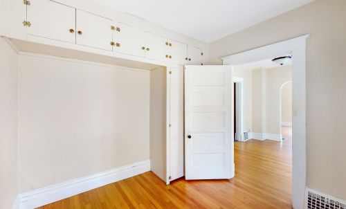 1405 Burdick St, Kalamazoo MI  49001-2701 exterior