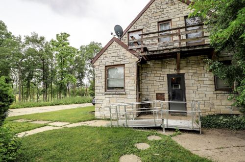 6206 105th St, Milwaukee WI 53225-1409 exterior