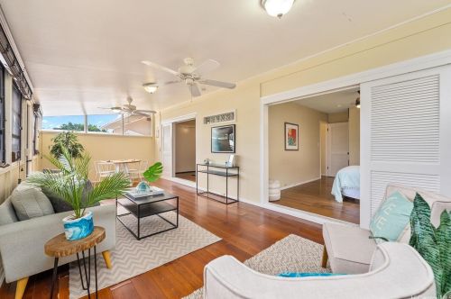 4933 Waa St, Honolulu HI 96821-1445 exterior