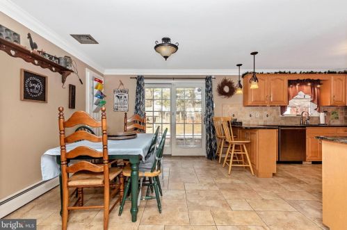 265 Old State Rd, Limerick PA 19468-3214 exterior