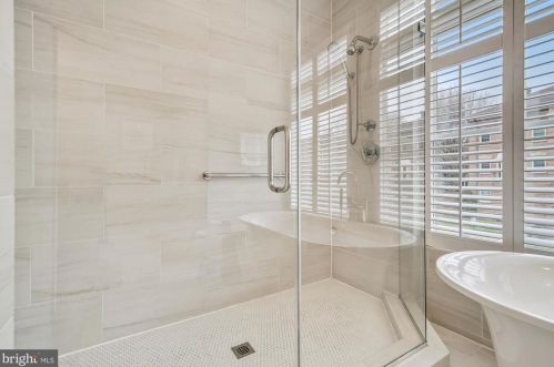 1125 Royal St, Alexandria VA 22314-4310 exterior