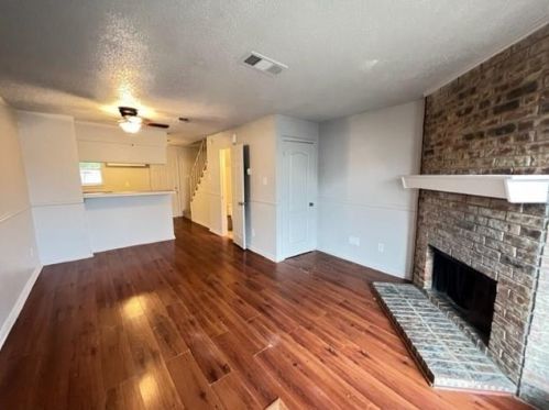 2219 Aspen Dr, Dallas TX  75227-8160 exterior