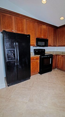 673 Haas Ave, Fort Pierce FL  34953-6418 exterior