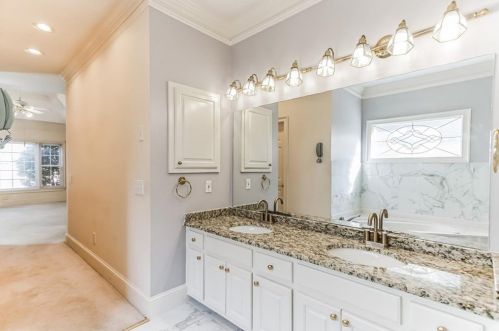 3481 Greystone Cir, Atlanta GA 30341-5854 exterior