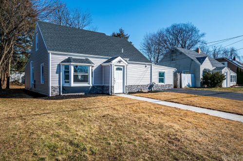 47 Hillcrest Ave, Edison, NJ 08817-3758