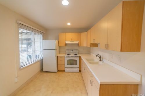 910 Piikoi St, Honolulu HI exterior