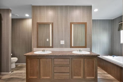 83 Booker Rd, Huntsville TX 77320-1945 exterior