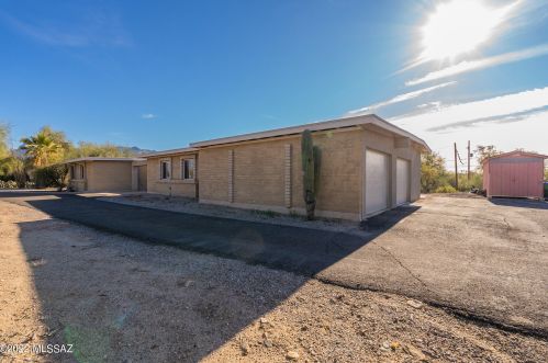 1959 Omar Dr, Tucson AZ  85704-1242 exterior