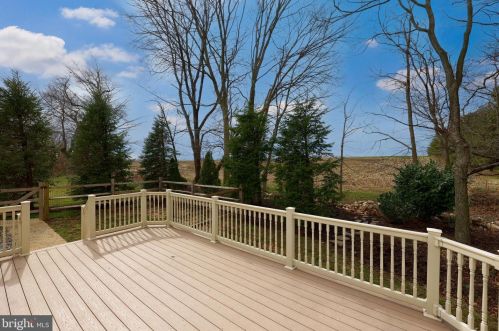 107 Kilgannon Ln, Lancaster PA 17603-9050 exterior