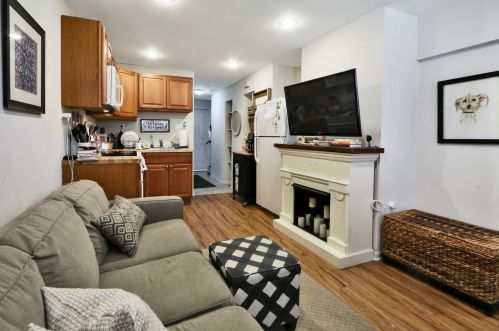 1931 Addison St, Chicago IL 60613-3504 exterior