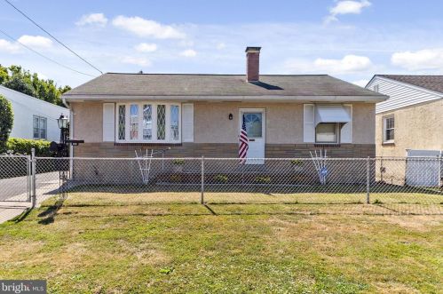 9215 Jackson St, Philadelphia, PA 19114-3927