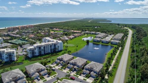 200 Southstar Dr, Fort Pierce FL 34949-9120 exterior