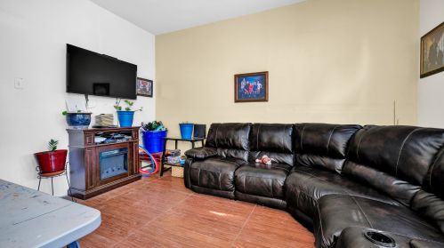 2649 Trumbull Ave, Chicago IL 60623-4625 exterior