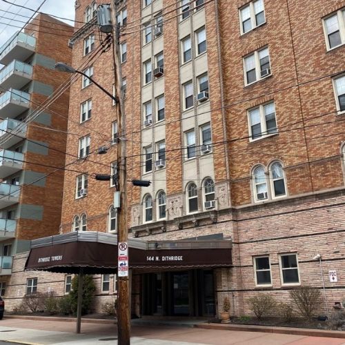 144 Dithridge St, Pittsburgh PA  15213-2659 exterior