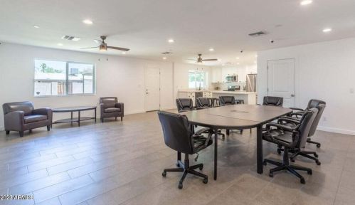 3128 Desert Cove Ave, Phoenix AZ  85029-4203 exterior