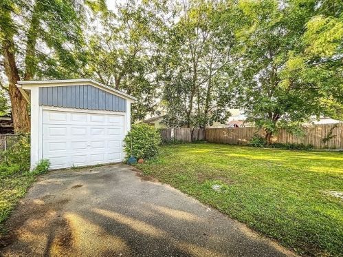 24 Cleveland St, Springfield MA  01104-2402 exterior