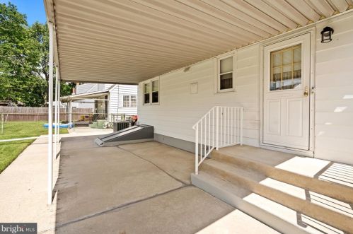 673 Independence Ave, Trenton NJ 08610-4201 exterior