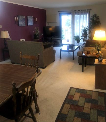 4417 Greenridge Cir, Milwaukee, WI 53220-3382