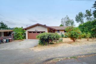 11310 24 Ave, Seattle WA  98125-5212 exterior