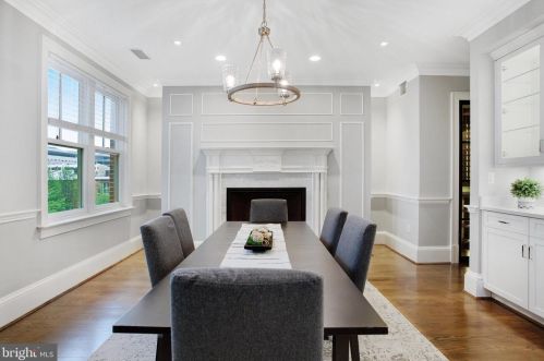 420 3rd St, Washington DC  20003-1930 exterior