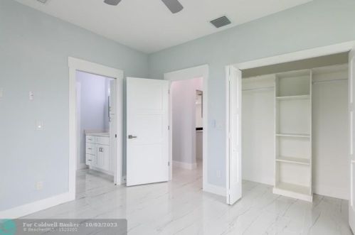 2470 Webster Ln, Fort Pierce FL 34953-5751 exterior