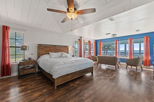 4532 Bayside Dr, Milton FL  32583-8422 exterior