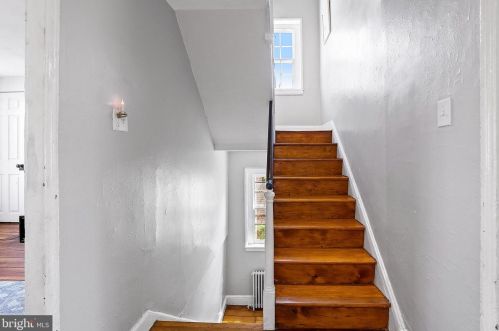 337 6th St, Philadelphia PA  19106-4138 exterior