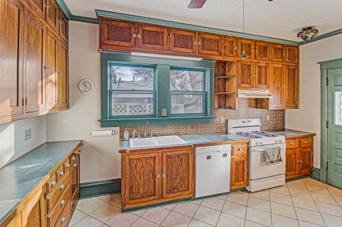 704 Buell Ave, Joliet IL 60435-6969 exterior