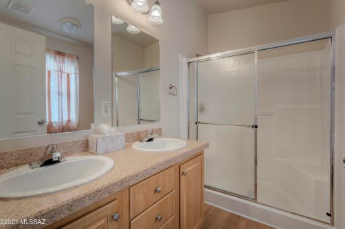 273 Mora Dr, Green Valley AZ 85614-4318 exterior