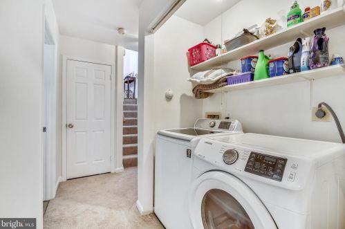 8209 Roxbury Dr, Alexandria VA 22309-3728 exterior